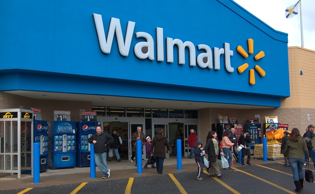 Walmart fecha mais cinco lojas e demite na área administrativa